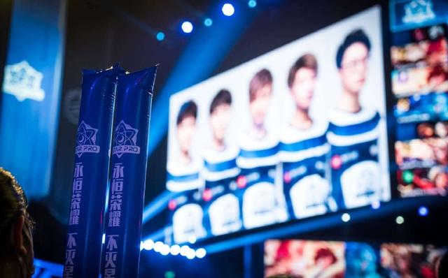 GimGoon 's Alora表现不佳， LANGX 's Gnar表现出色，SG赢得了第一局。